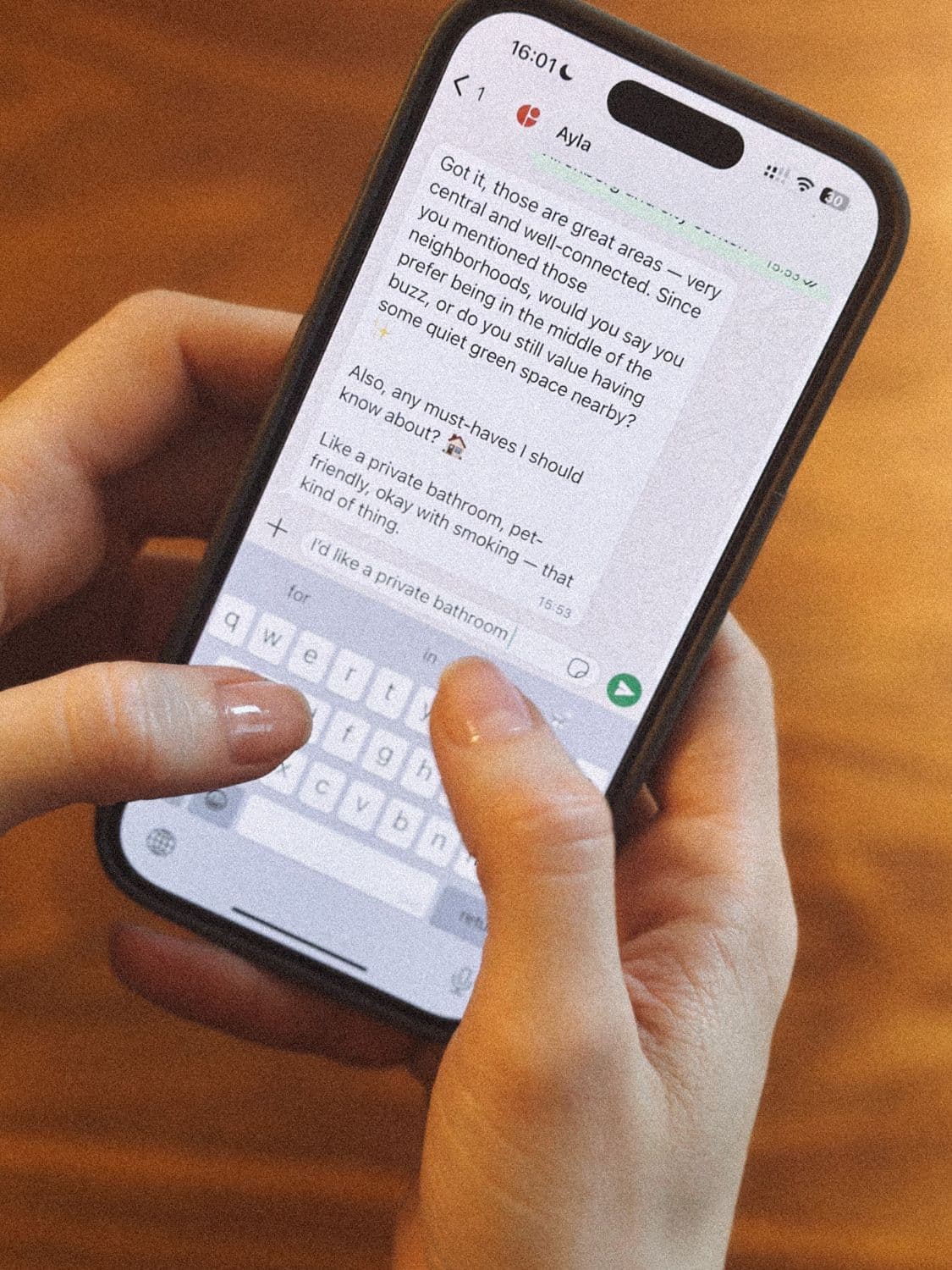 A seeker chatting with Ayla on WhatsApp, telling her what they need in their next home
